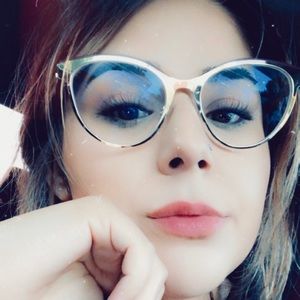 Meet your Posher, Fernanda